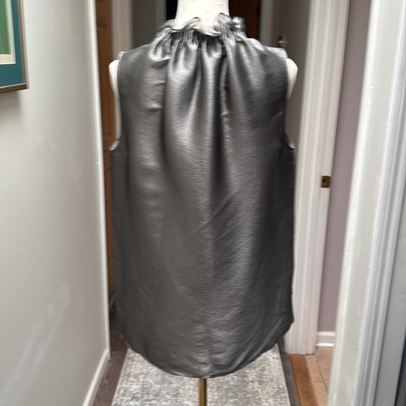 Lafayette 148 New York silver sleeveless blouse with grey under layer - Picture 5 of 7